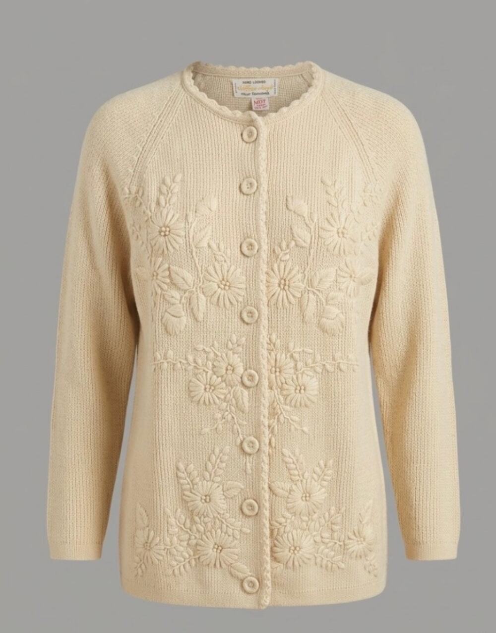 Vtg 50’s Hand-loomed 100% virgin acrylic cardigan | embroidered floral | Medium